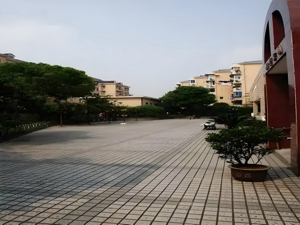 怎么办理深圳户口_《邓南遮占领阜姆自由邦》——媒介力量下的历史复现 步调案件正在查中进一