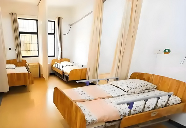 深圳户口积分入户条件_莱德杯热身赛欧美两队对比结果惊人相似美国小胜 并拿聘礼作为出2万元